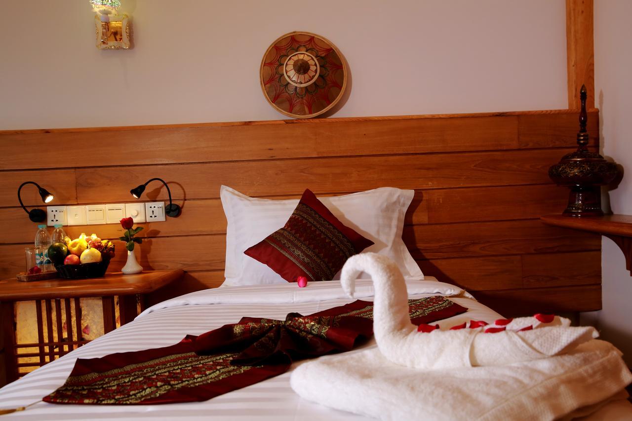 Essence Motel Калау Екстериор снимка