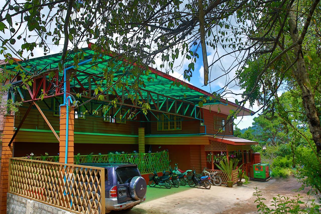 Essence Motel Калау Екстериор снимка