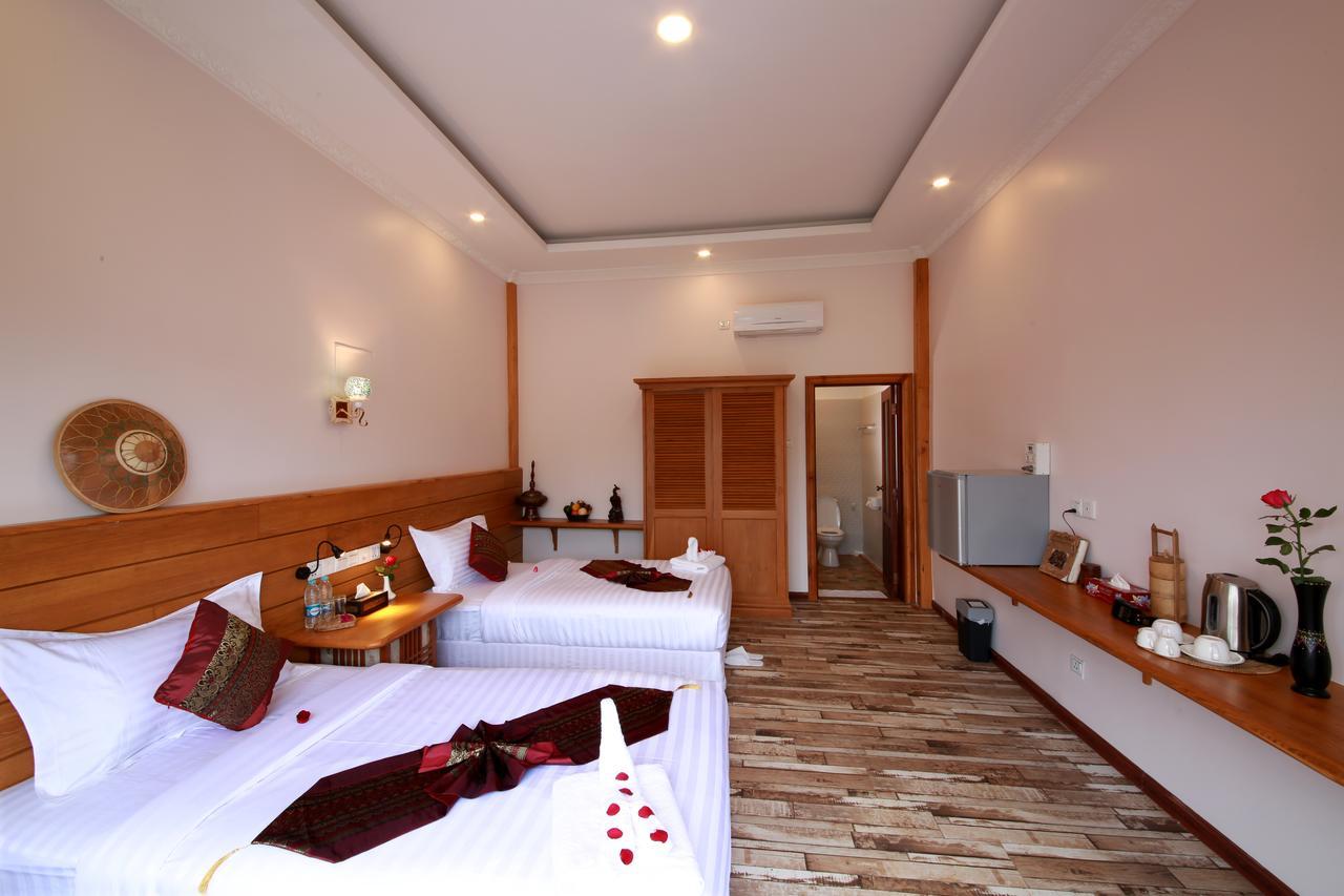 Essence Motel Калау Екстериор снимка