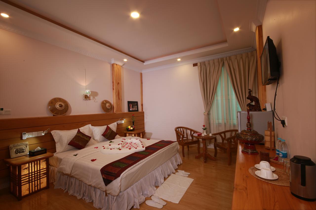 Essence Motel Калау Екстериор снимка