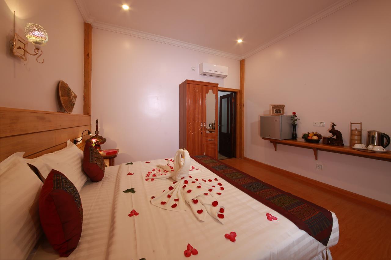 Essence Motel Калау Екстериор снимка