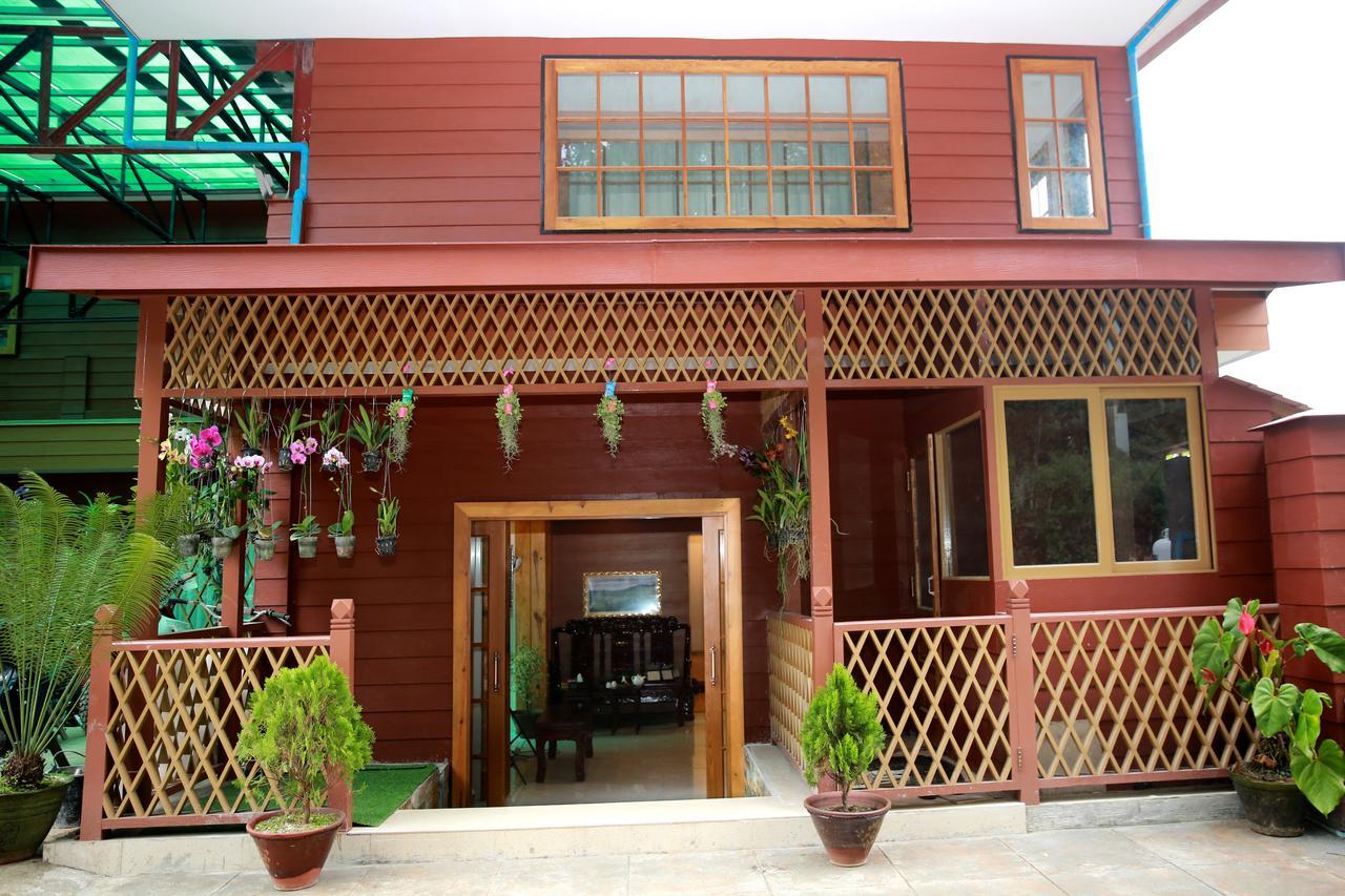 Essence Motel Калау Екстериор снимка