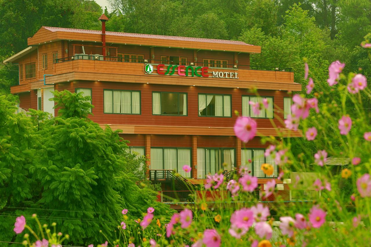 Essence Motel Калау Екстериор снимка